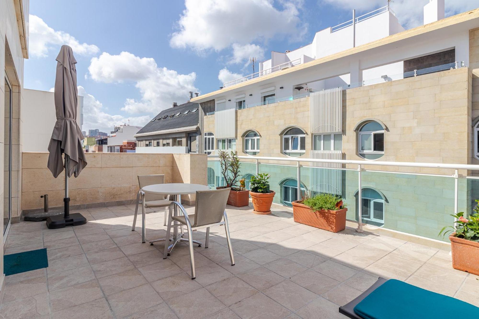 Espectacular Atico Con Terraza A 50 Mt Playa Canteras Las Palmas Exterior photo