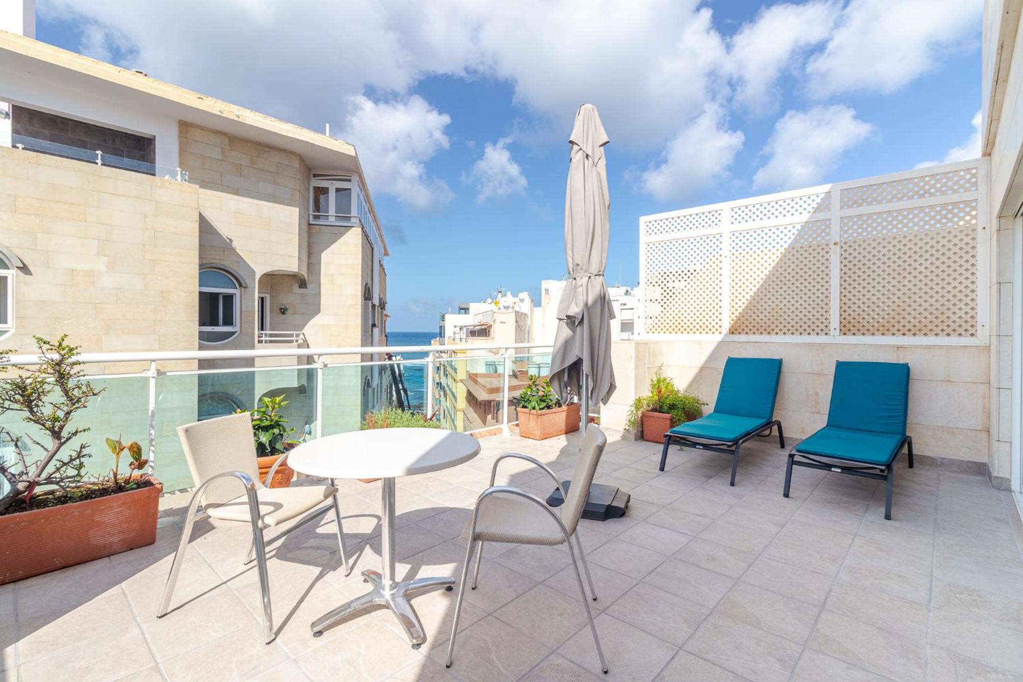 Espectacular Atico Con Terraza A 50 Mt Playa Canteras Las Palmas Exterior photo